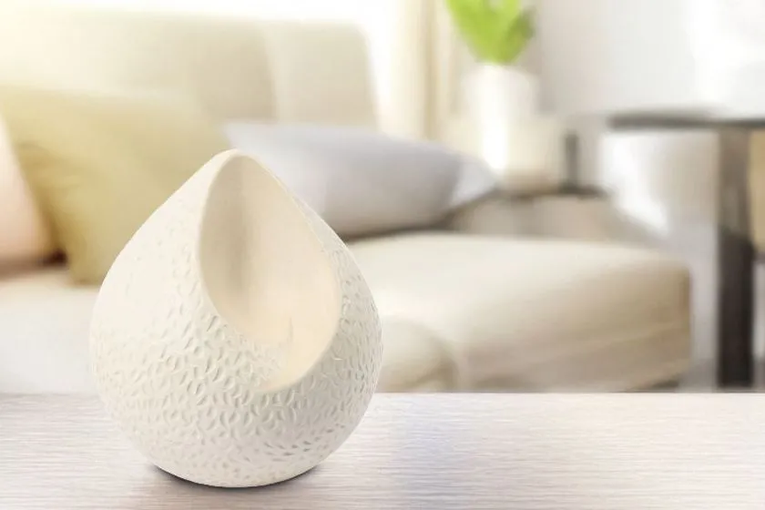 Art urnen van Bernadette van den Steen